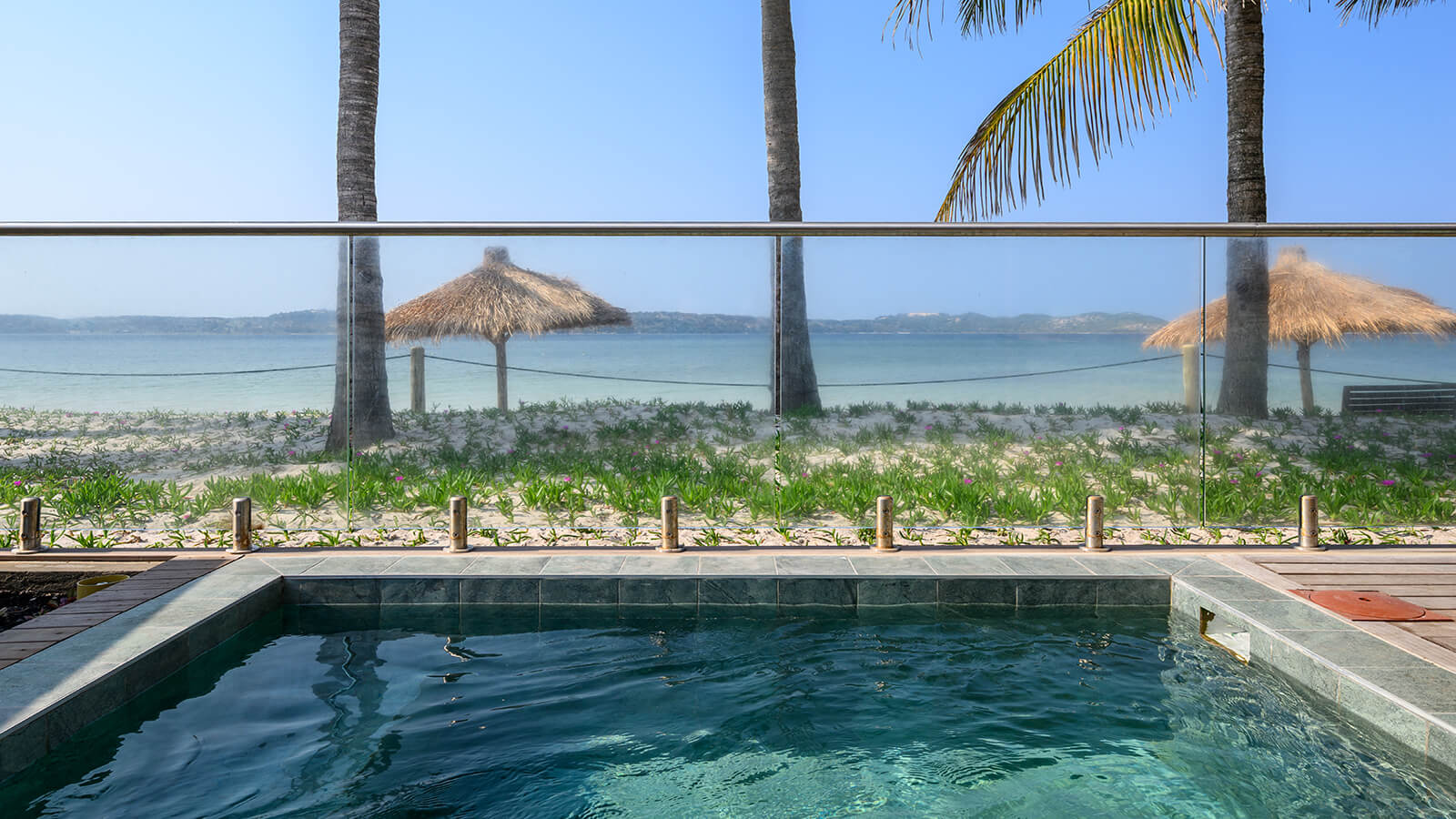 Luxury Four Bedroom Beachfront Villa with Pool