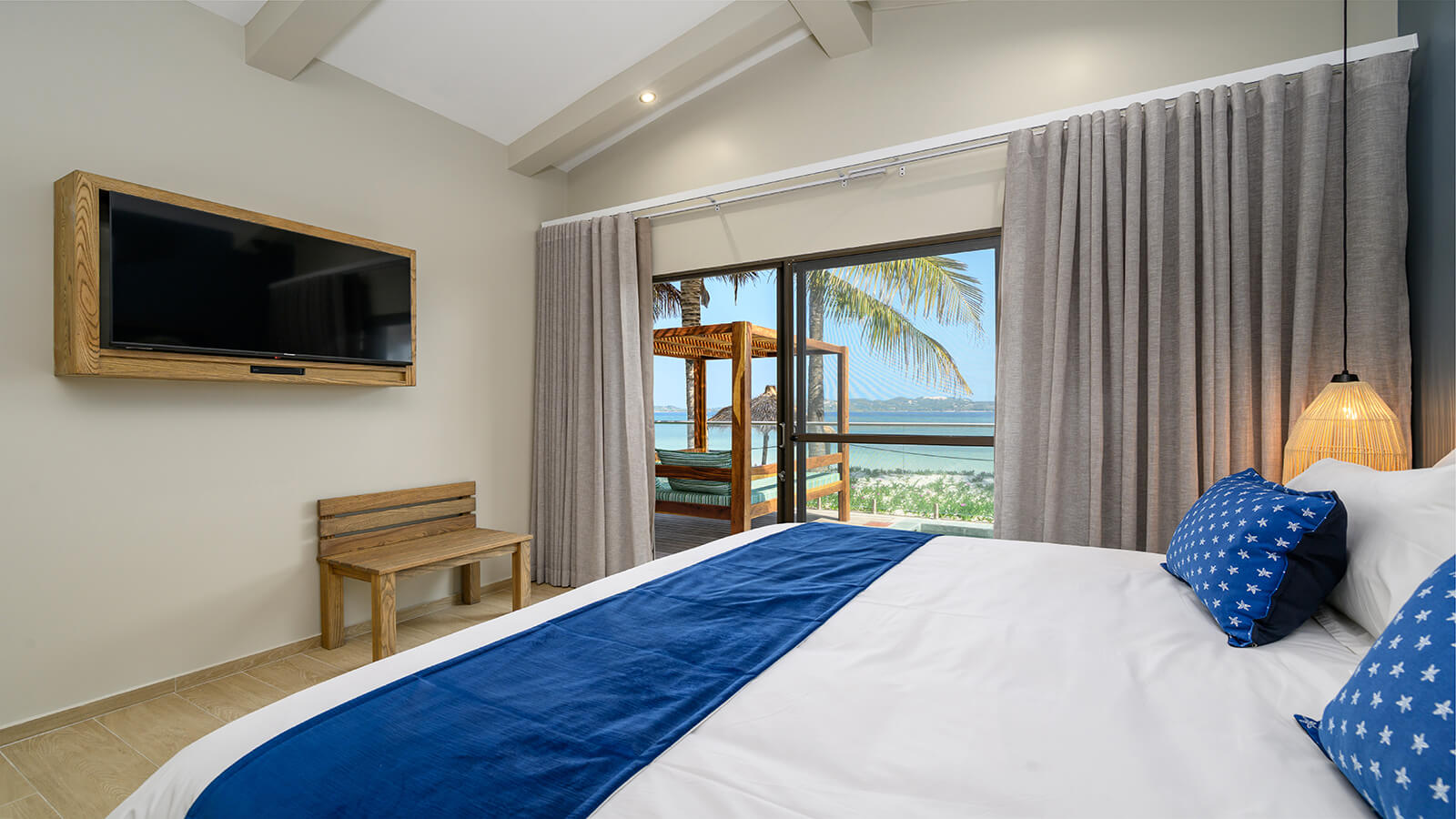 Luxury Four Bedroom Beachfront Villa with Pool