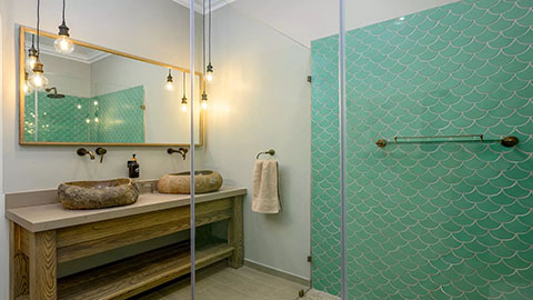 Luxury Four Bedroom Beachfront Villa with Pool