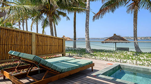 Luxury Studio Beach Front Villa with Pool