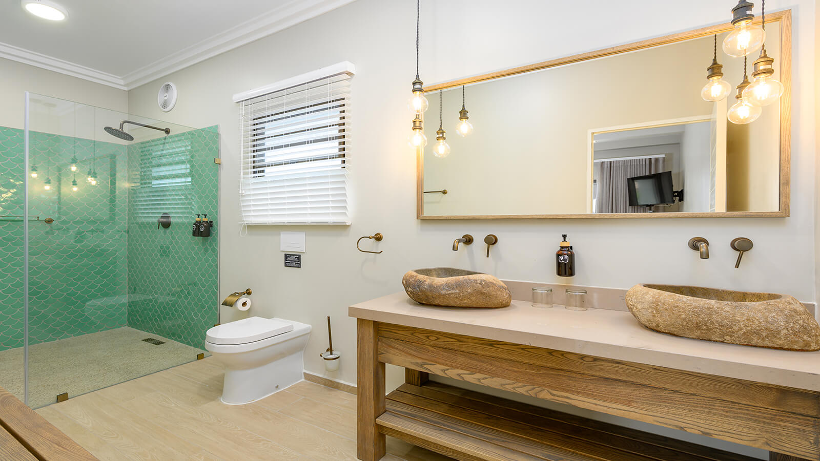 One Bedroom Apartment with Balcony